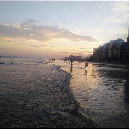 Apartamento Beira Mar Centro Da Cidade Wifi Gratis Mongaguá Esterno foto